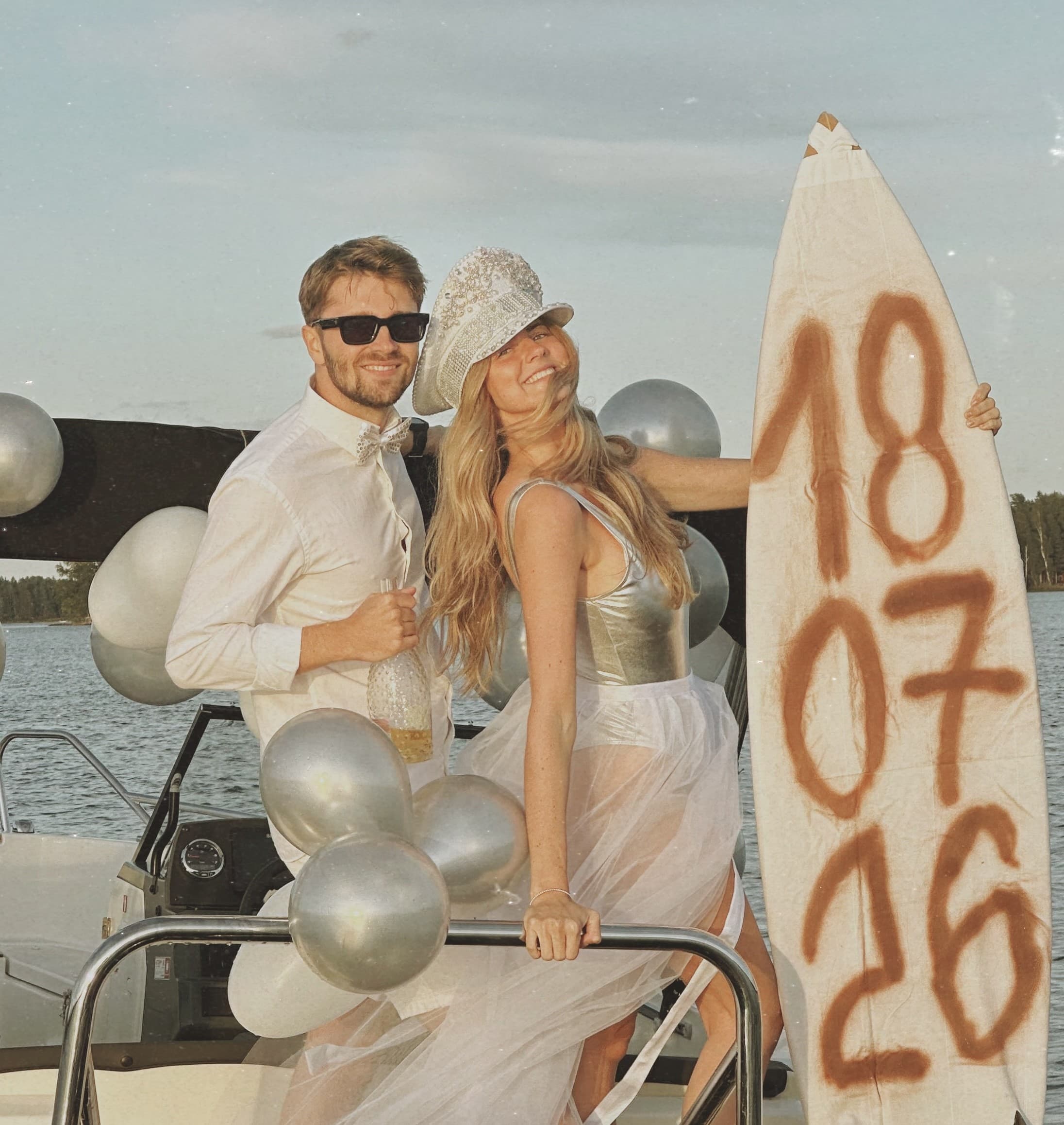 Background image for the wedding website